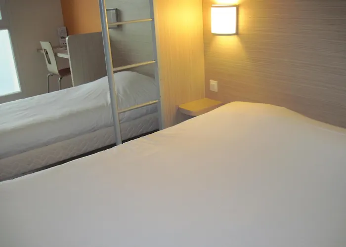 Hotel Premiere Classe *